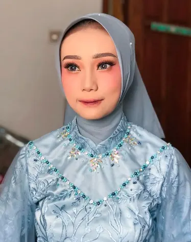 Ide Makeup Lamaran Hijab Modern