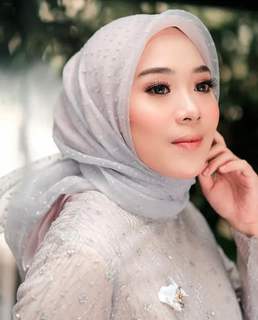 Ide Rias Lamaran Hijab Natural