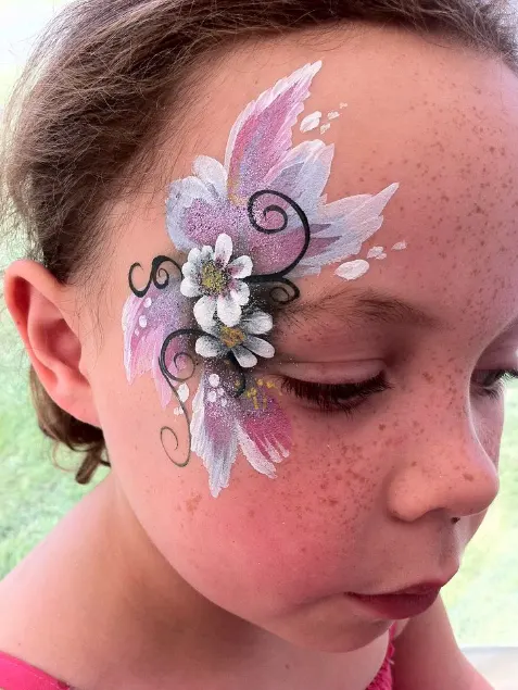 Makeup Karakter Bunga Anggrek