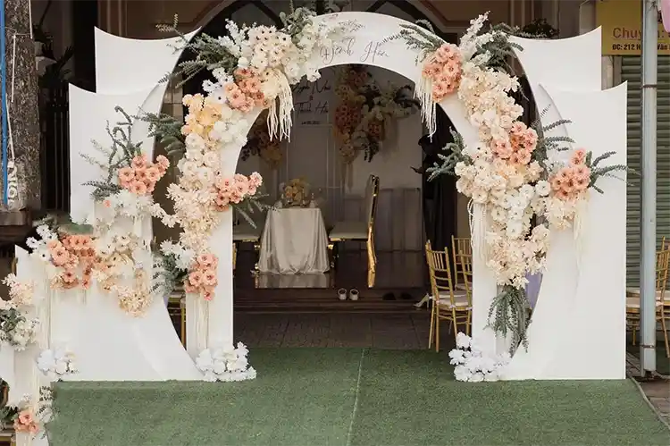 Gapura Pintu Masuk Pernikahan Sederhana minimalis