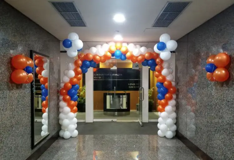 Gapura pernikahan Balon di gedung