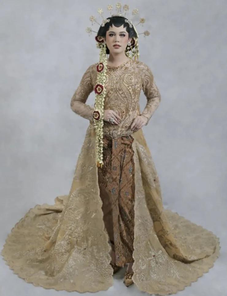 Kebaya Krem pengantin solo putri