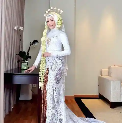 Kebaya Putih pengantin Jawa Solo putri hijab