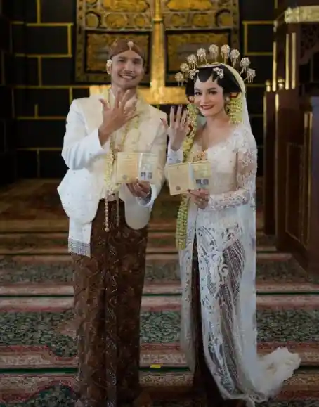 Kebaya Putih pengantin Jawa Solo putri