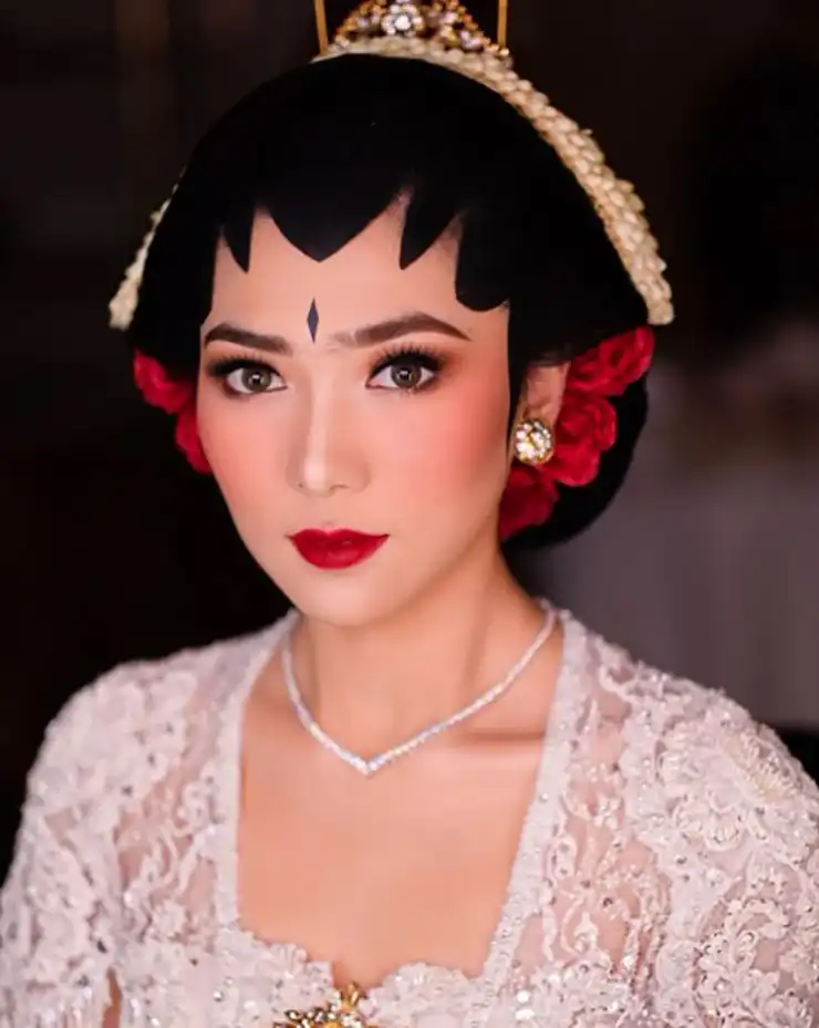 Mawar Merah pengantin solo putri