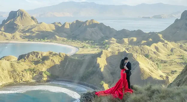 Prewedding Pulau Padar Nusa Tenggara Timur