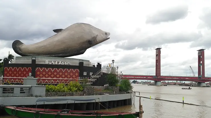 Tugu Ikan Belido