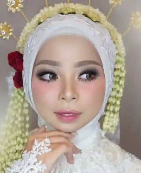 busana pengantin hijab Melati Tibo Dodo 2