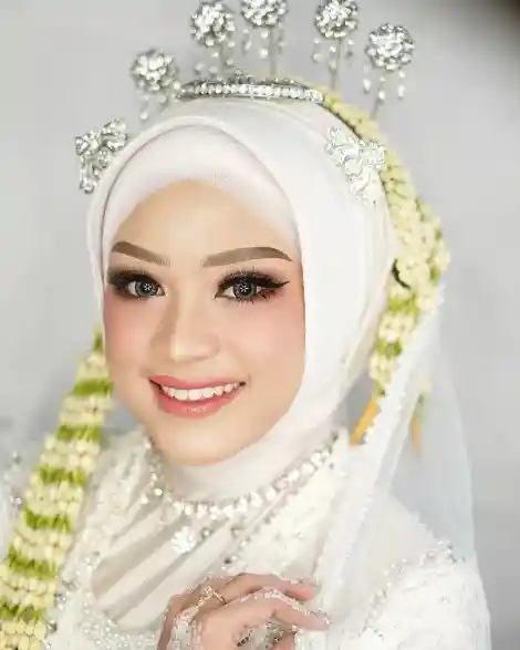 busana pengantin hijab Melati Tibo Dodo