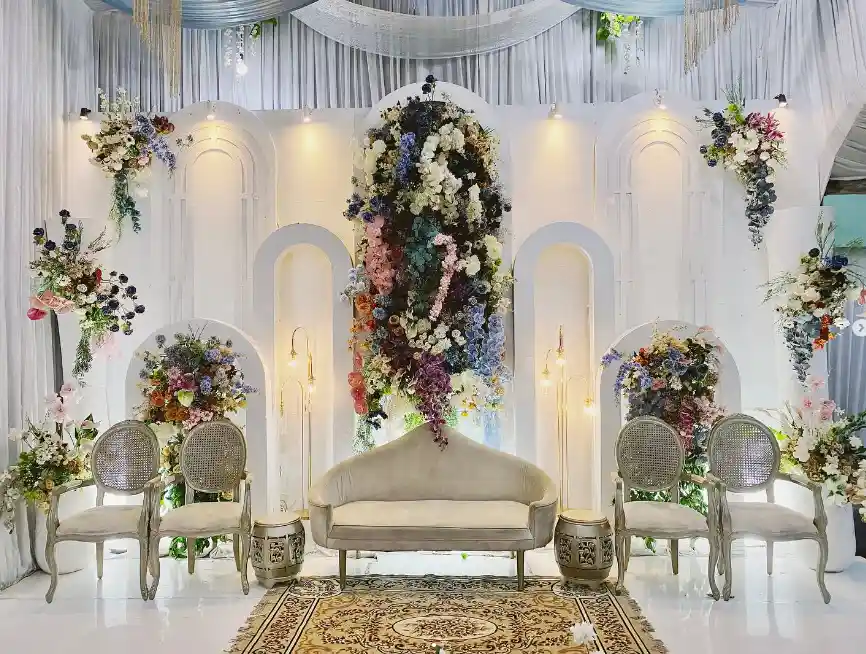 dekorasi pernikahan modern elegan