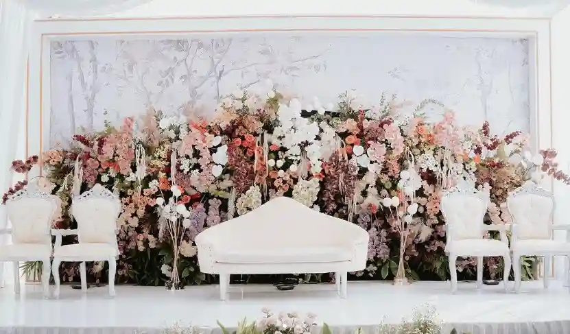 dekorasi pernikahan simple banget