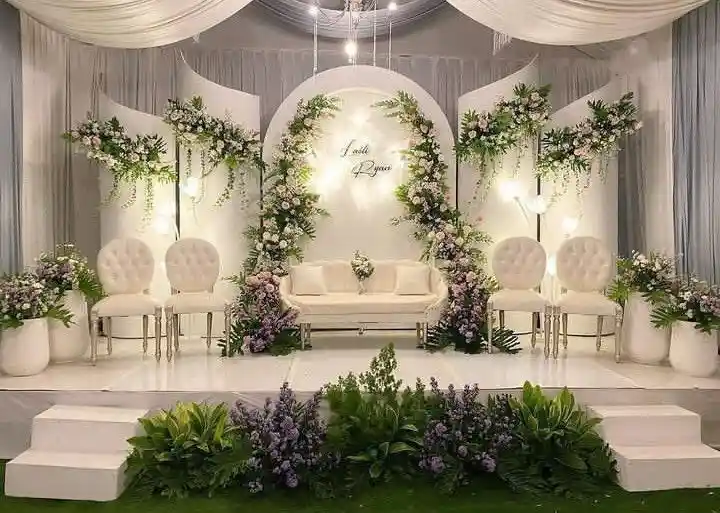 dekorasi pernikahan simple warna putih