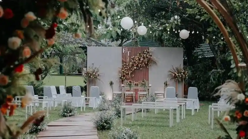 dekorasi pernikahan vintage outdoor
