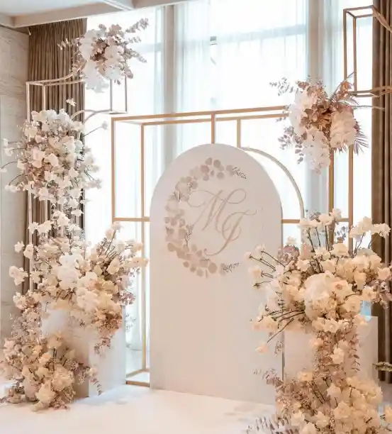 dekorasi photo booth pernikahan mewah