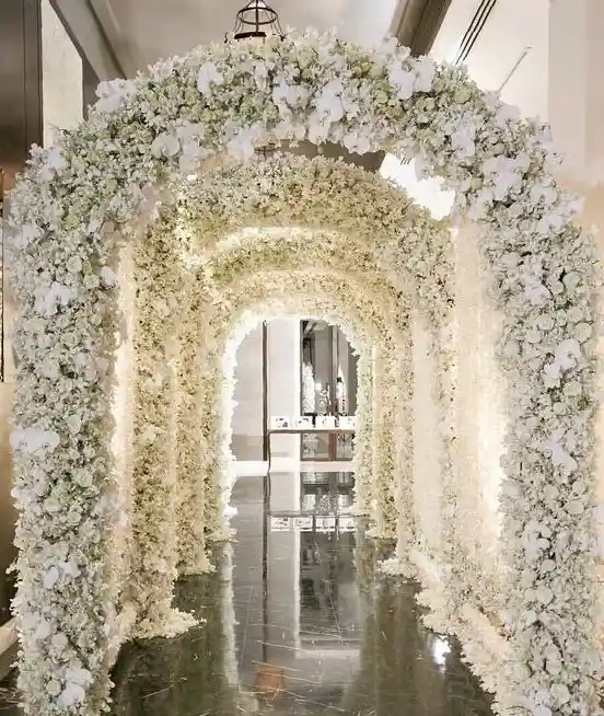 dekorasi pintu masuk wedding mewah