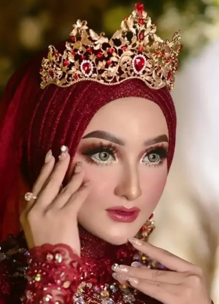 hijab Mahkota Akad Berwarna