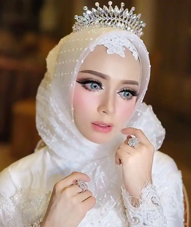 hijab Mahkota Anggun